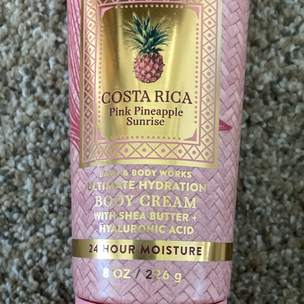 Bath & Body Works body cream and lip gloss - Picture 3 of 4